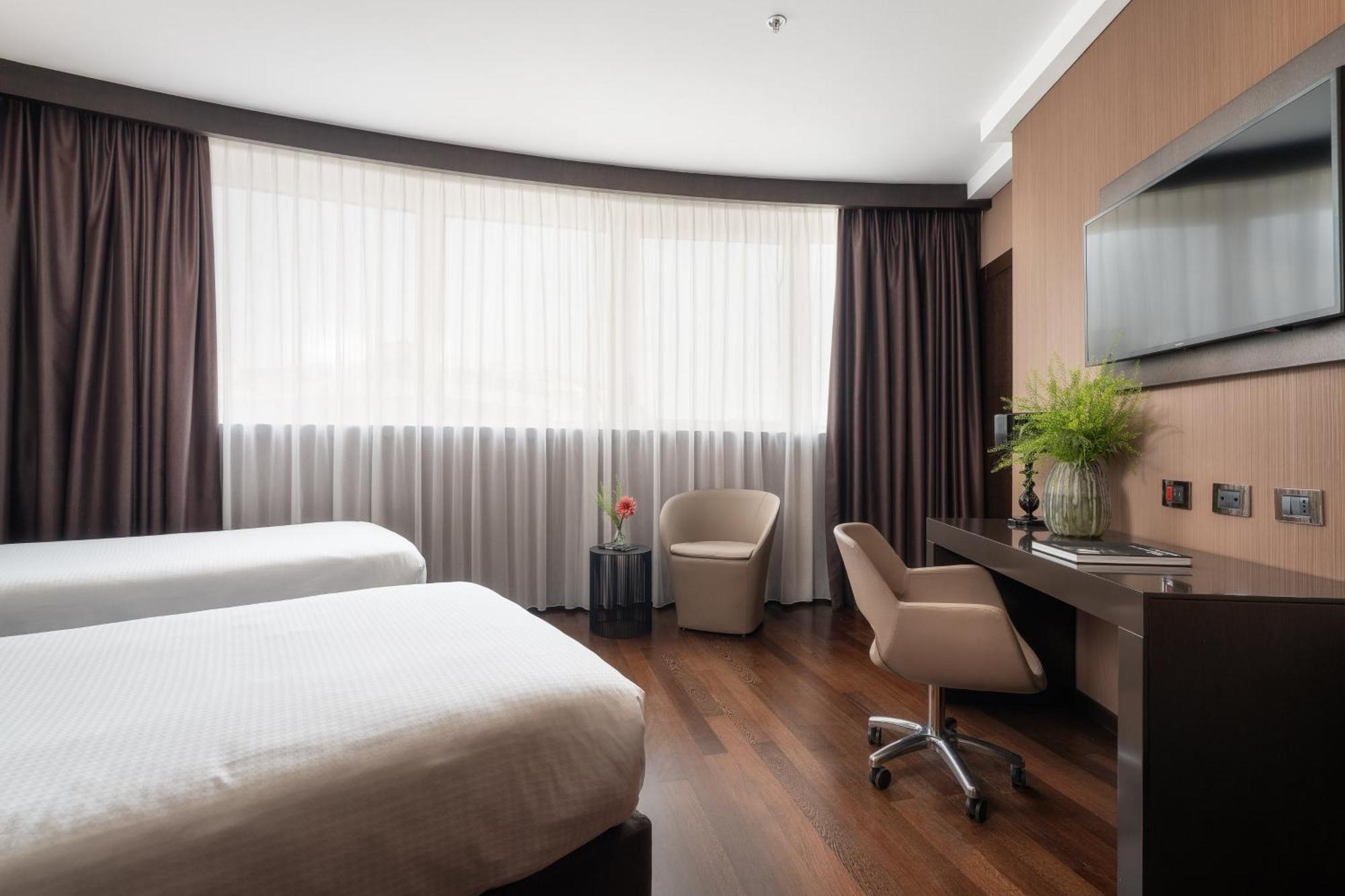 Ihg Hotel 4皇冠假日酒店*