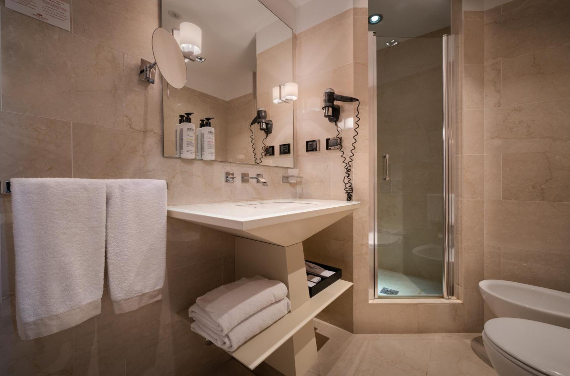 Ihg Hotel 4皇冠假日酒店*