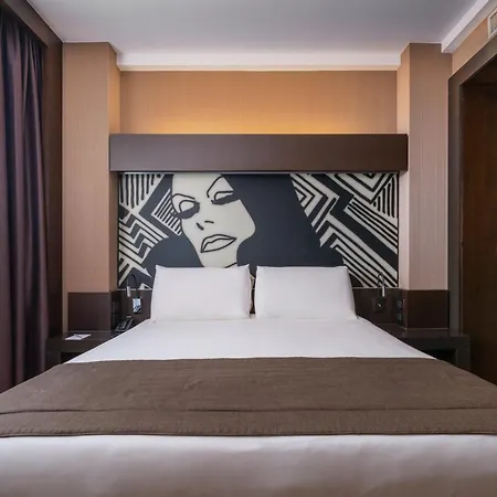 Crowne Plaza Milan City By Ihg Exterior photo