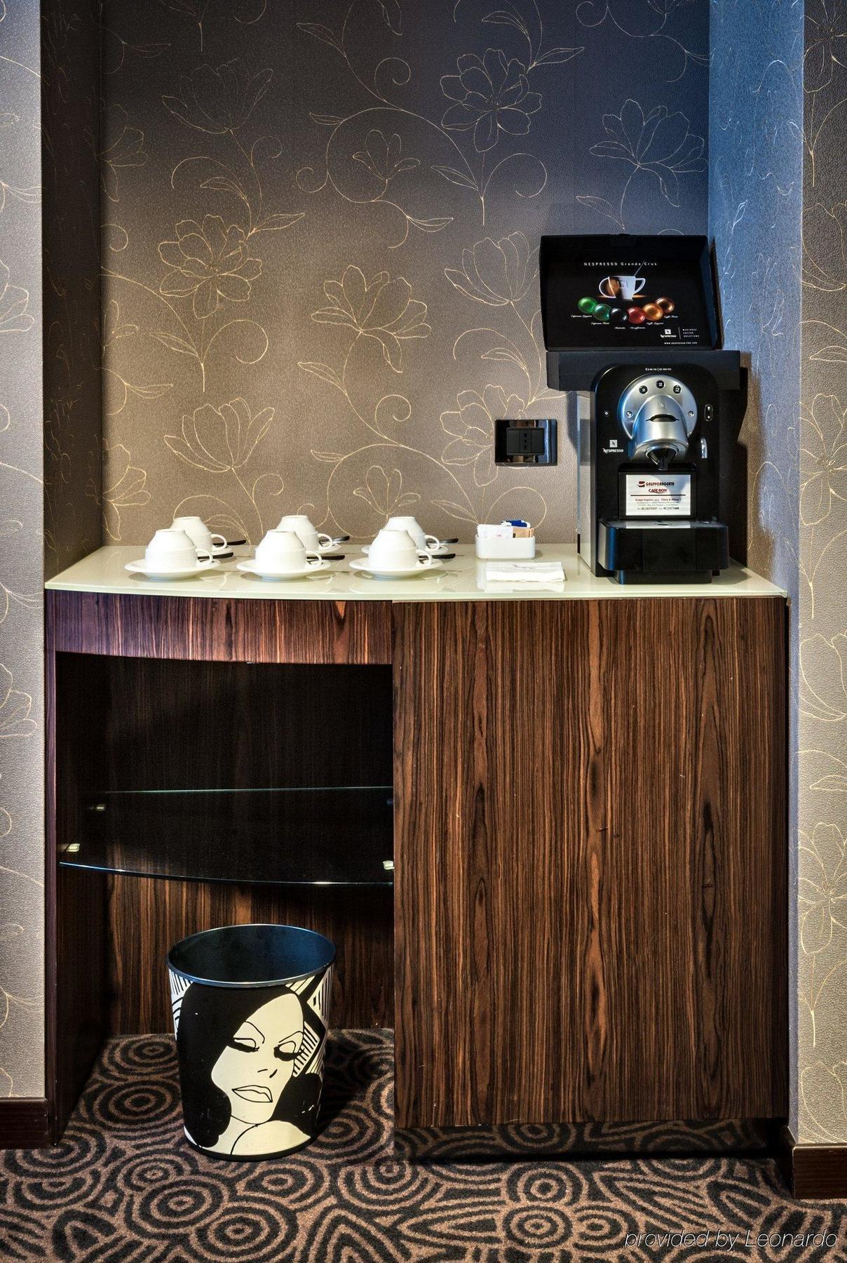 Crowne Plaza By Ihg Hotel 4*