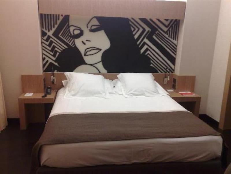 Hotel Crowne Plaza By Ihg 4*